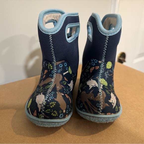 Baby Bogs insulated waterproof boots in Woodland Friends, toddler size 5 - Picture 2 of 6